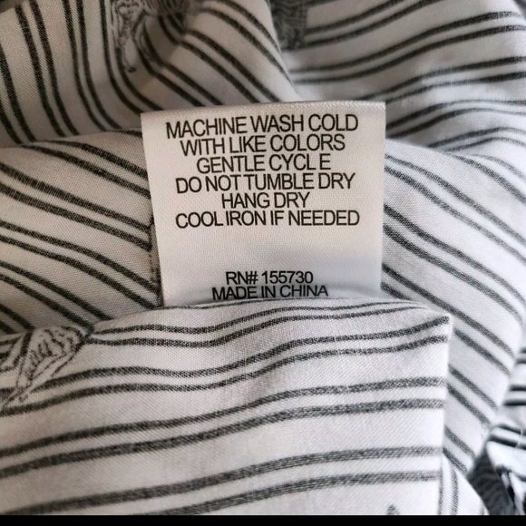 Jane + Delancey Womens Black/White Striped Zebra Print Short Sleeve Shirt-Size L - Picture 7 of 7